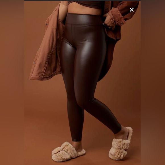 aerie Pants - 🤎 Real Luxe Faux Leather Legging 🤎